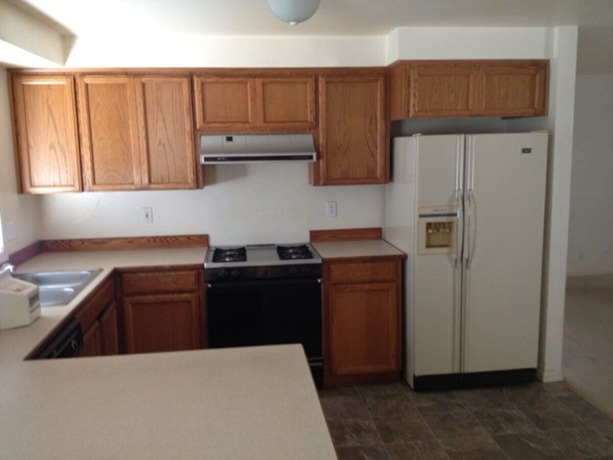Photo - 2559-2561 Moon Mountain Dr Unit 2559