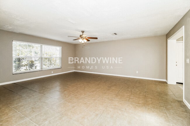 Photo - 3221 Thistle Hill Dr