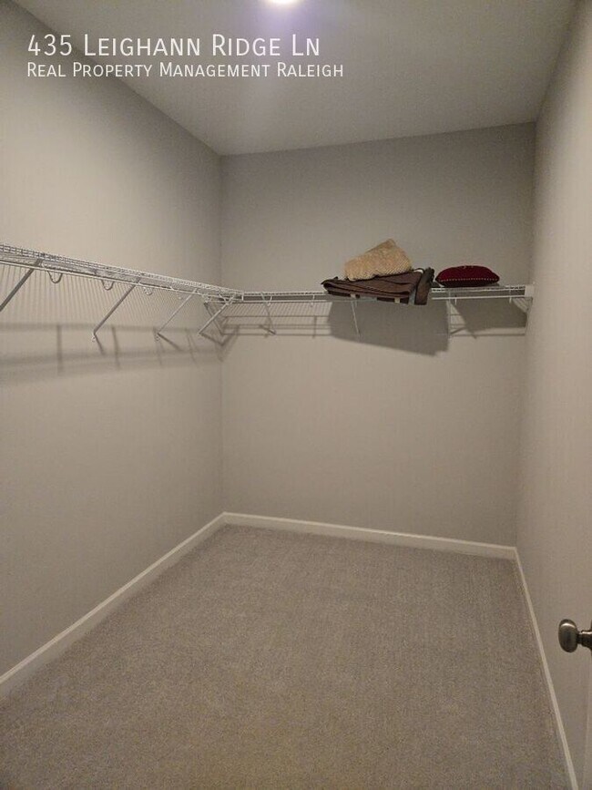 Photo - 435 Leighann Ridge Ln