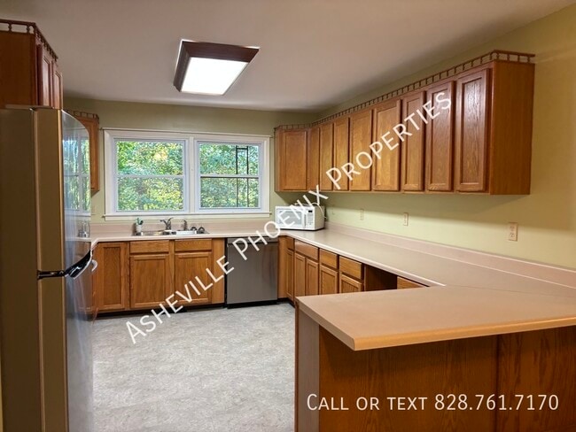 Photo - 154 Garland St