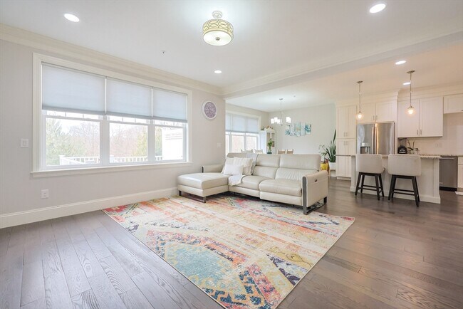 Photo - 8 Riverstone Way