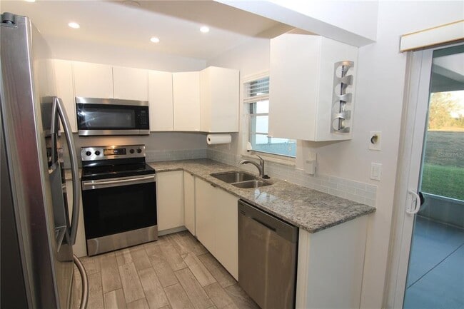 Photo - 1311 New Bedford Dr Unidad 0