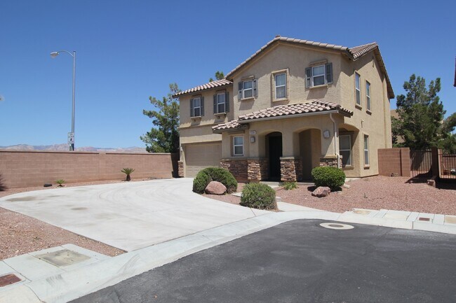 Building Photo - Fantastic 3bed/2.5 bath in Southwest ready for immediate move-in!