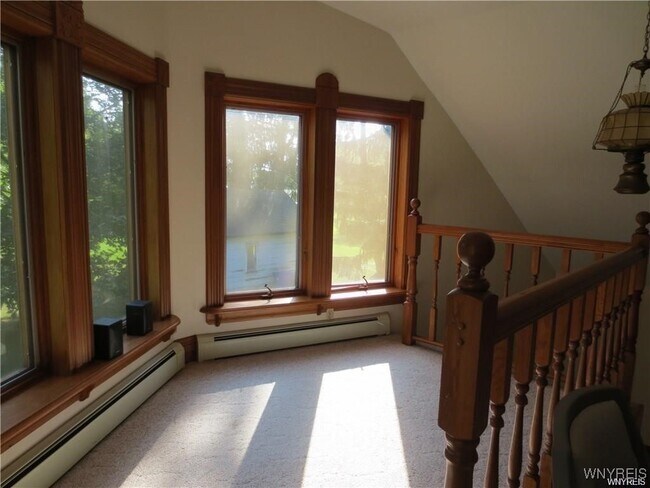 Photo - 2885 Hess Rd