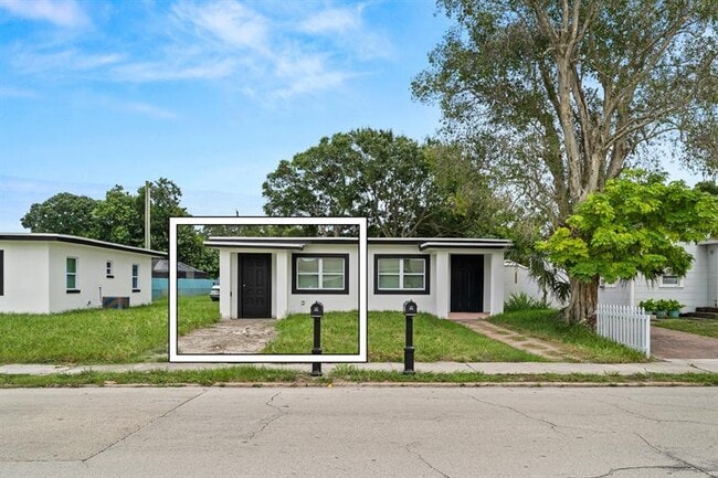 Building Photo - 606 S 13th St Unit 1 Rental