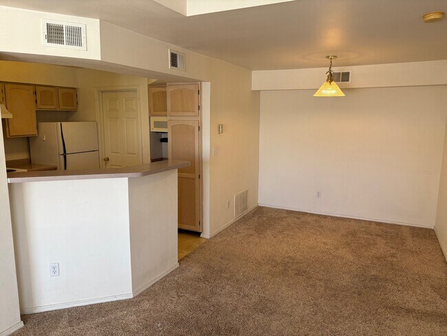 Photo - 780 Copper Ln Unidad #203