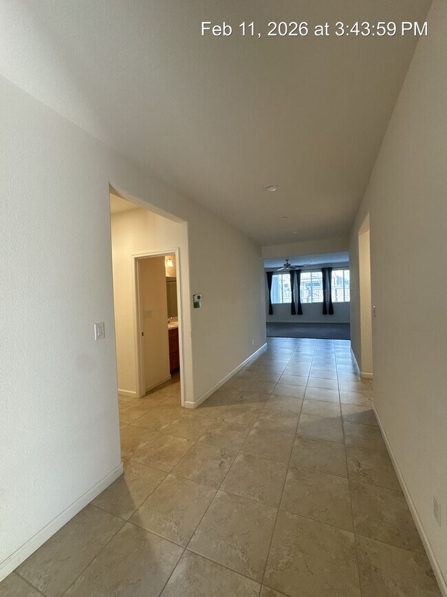 Photo - 4 Bedroom home! Rent Ready NW Visalia!