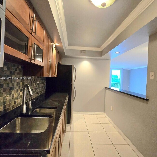Photo - 18071 Biscayne Blvd Unidad 302