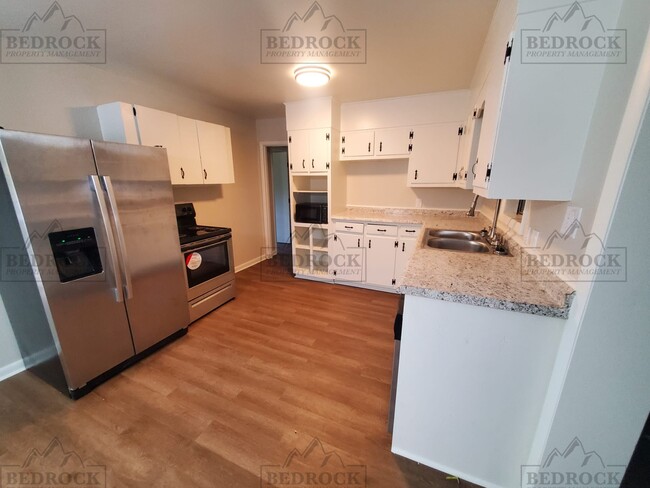 Photo - 2800 Cave Ave NW House