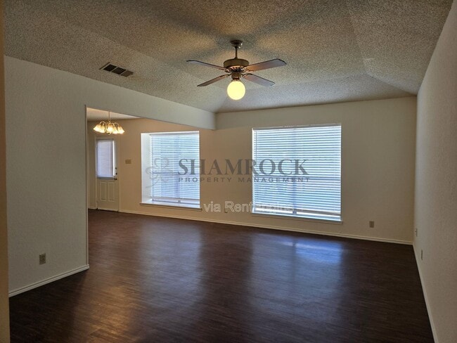 Photo - 200-202 Kettler Dr