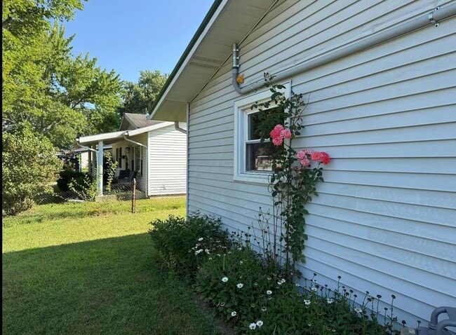 Photo - 100 Valley View Dr