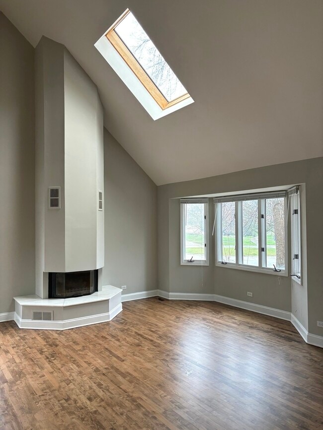 Photo - 1667 Hinterlong Ln