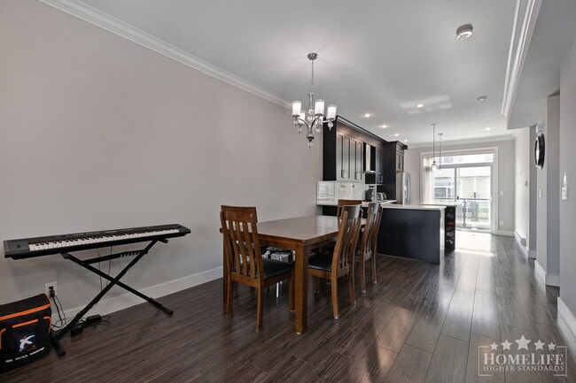 Photo - Luxury 4-Bed, 4-Bath Townhouse Unit 65