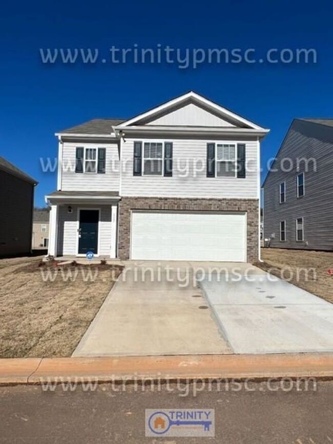 Building Photo - LOOK AT THIS BEAUTY!