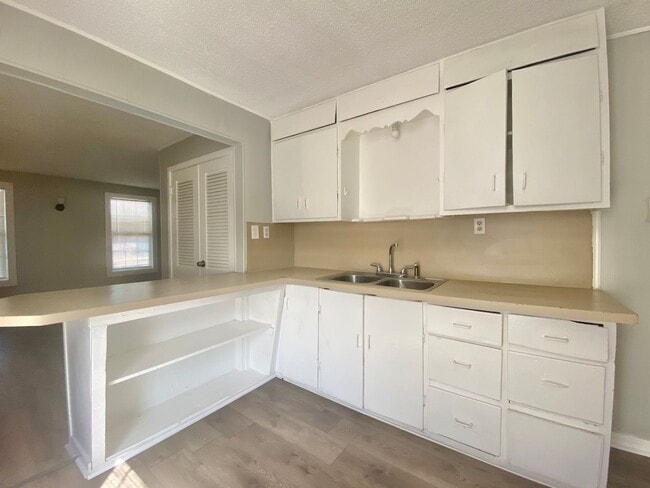 Photo - Coming soon 3 bed 2 bath near Clapp Park