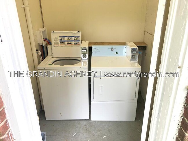 Photo - 312 13th St SW