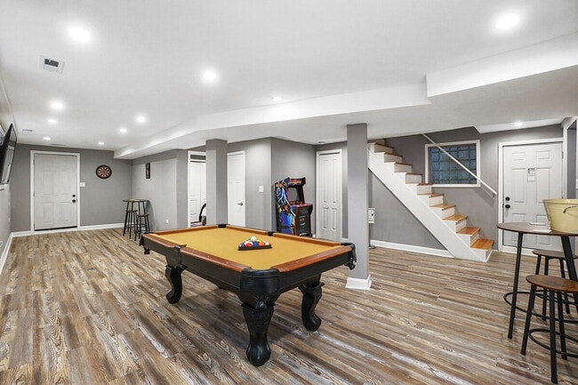 Building Photo - 8128 S King Dr Unit SI ID1298094P