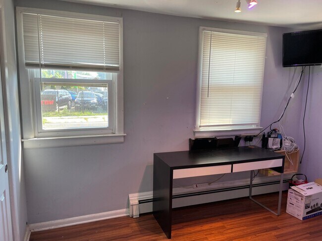 Photo - 1401 Lincoln St Unit 1