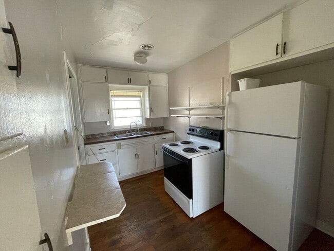 Photo - 2 bedroom unit across street from KSU Campus.