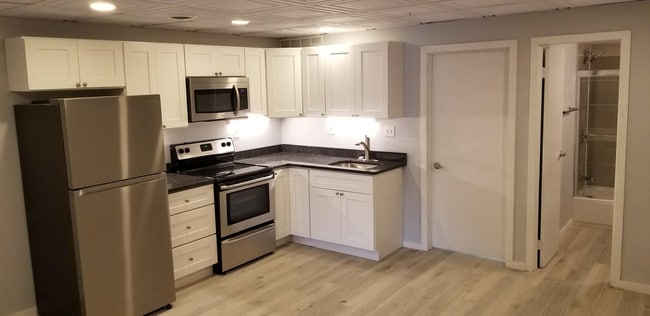 Building Photo - 2317 E Westmoreland St Unit 2 Rental