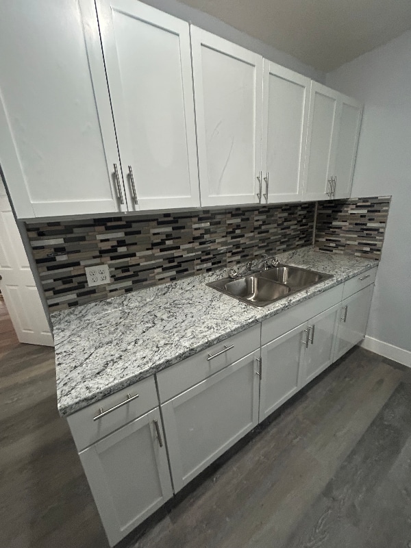 Photo - 1961 S Congo Ave