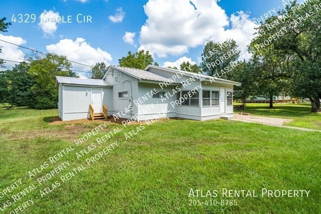 Photo - 4329 Maple Cir