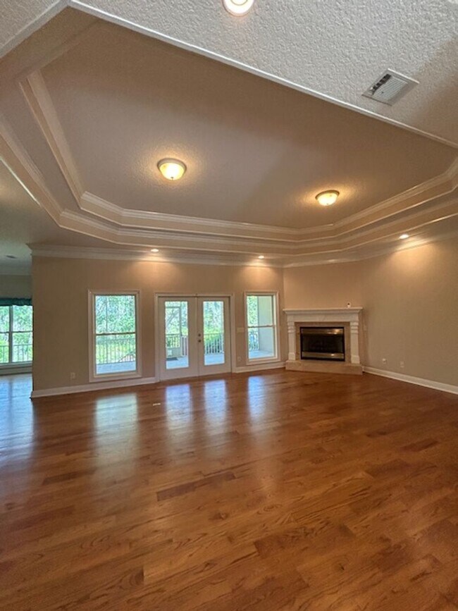 Photo - Hamilton Landing