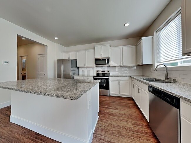 Photo - 1431 92nd Way SE