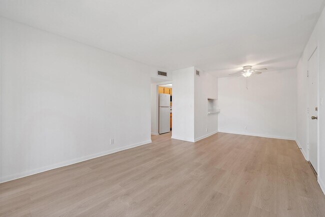 Photo - 1790 Abbey Rd Unit 203