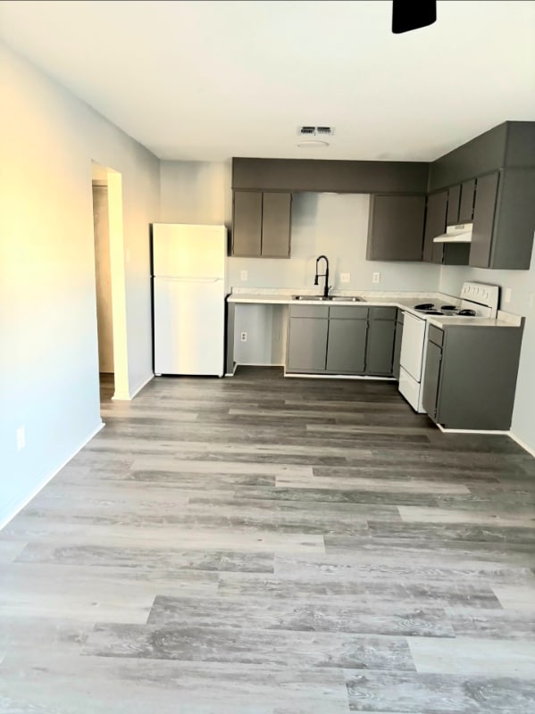 3613 Euclid St Unit 201
