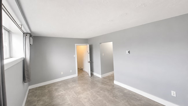 Photo - 23 Falkland St Unit 3