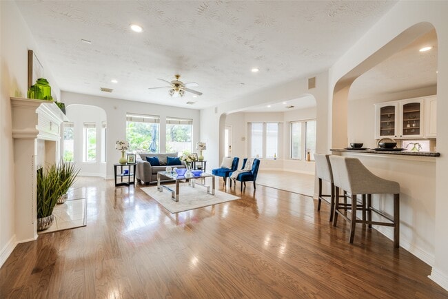 Photo - 5706 Cielio Bay Ct