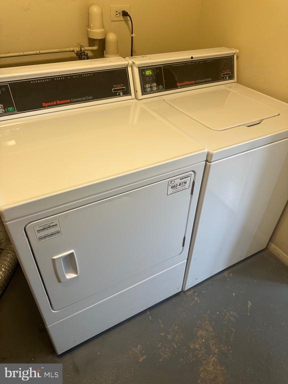 Photo - 3939 Roland Ave