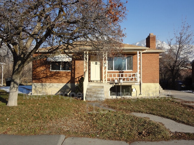 Photo - 1458 N 300 W House
