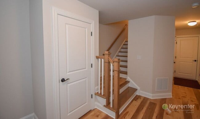 Photo - 320 Schadle Rd