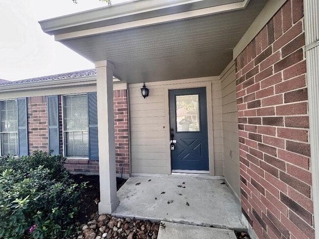 Photo - 10011 Territory Ln