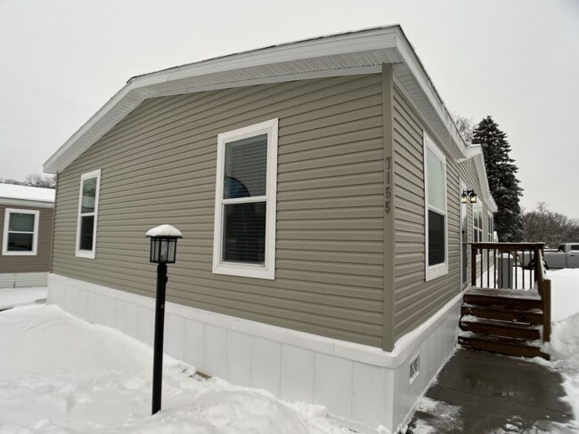 Photo - 7155 126th St W