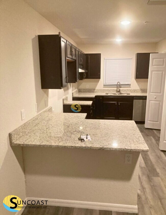 Photo - Beautiful Move-in Ready 2/2 Available Now ... Unidad 4