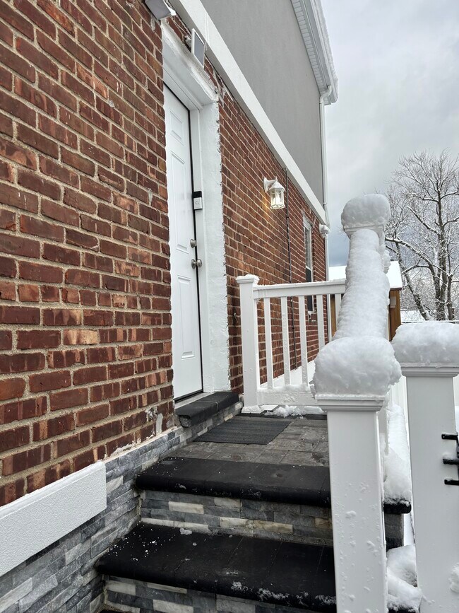 Photo - 6 Marwood Rd S