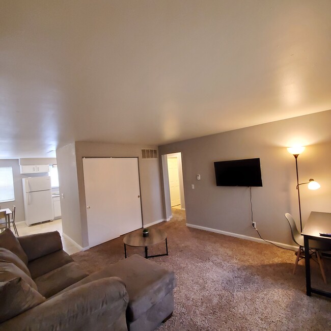 Photo - 4290 Linden Ave Apartments Unit 1
