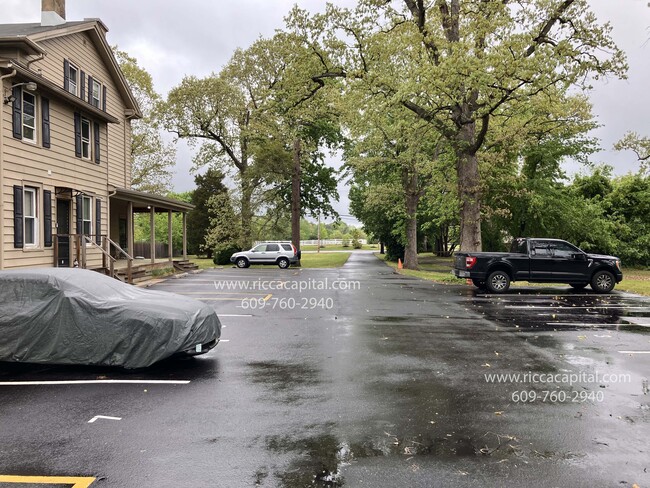 Parking Lot - 186 Tansboro Rd Casa