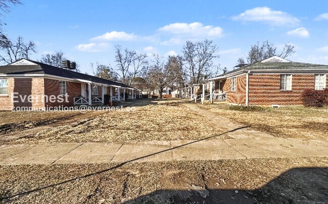 Photo - 1018 4th Ave W Unidad 3