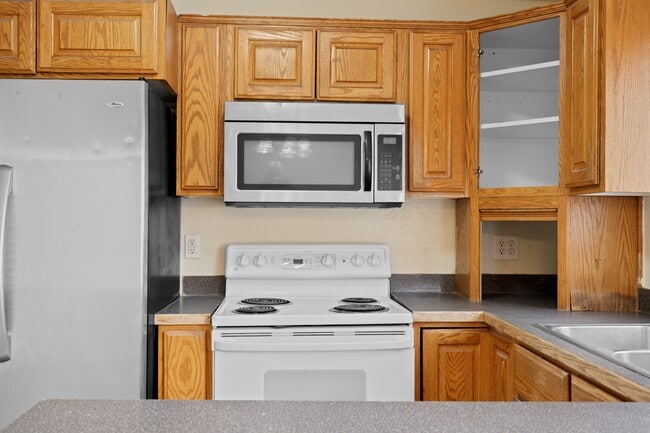 Photo - 3661 S 6830 W