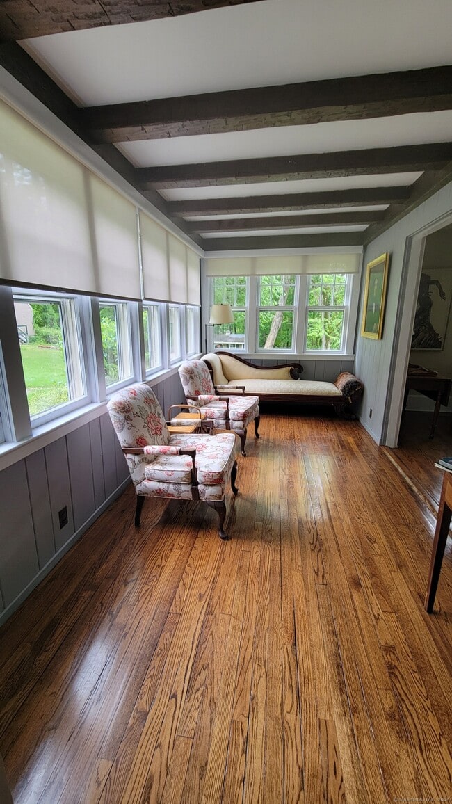 Photo - 81 W Mountain Rd