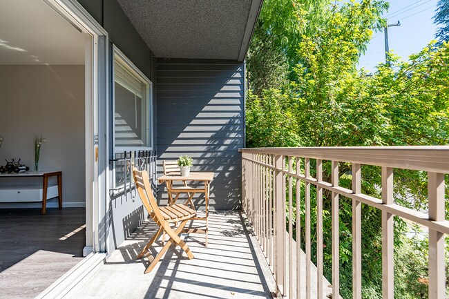 Photo - Lakeview Place