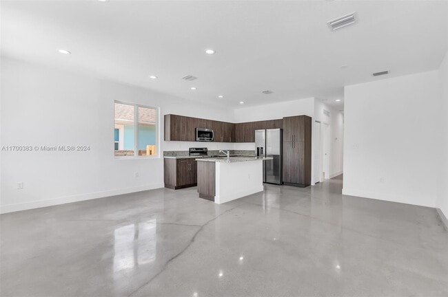 Photo - 616 NW 15th Ave