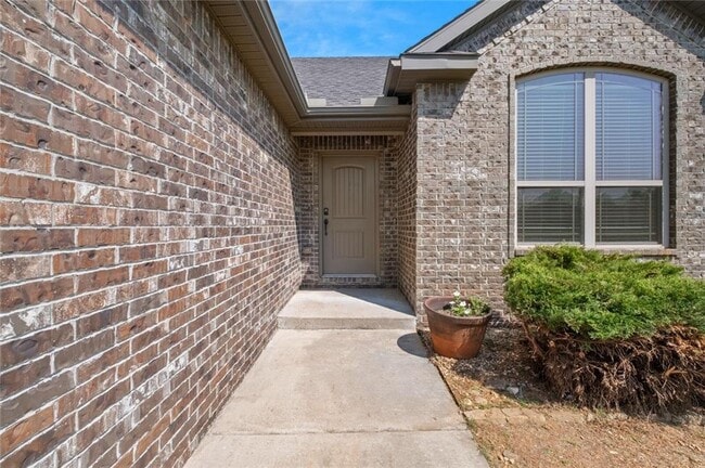 Photo - 3104 SW Waterleaf Ave