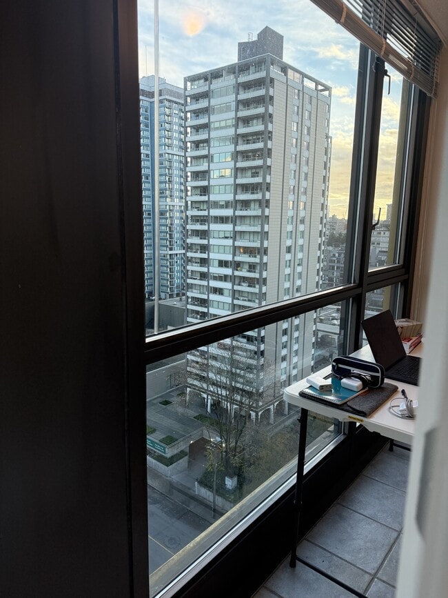 Photo - 1331 Alberni St