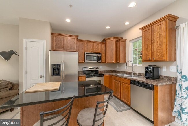 Photo - 7716 Timbercross Ln