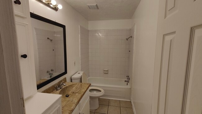 Photo - 2203 Smoke Rock Dr